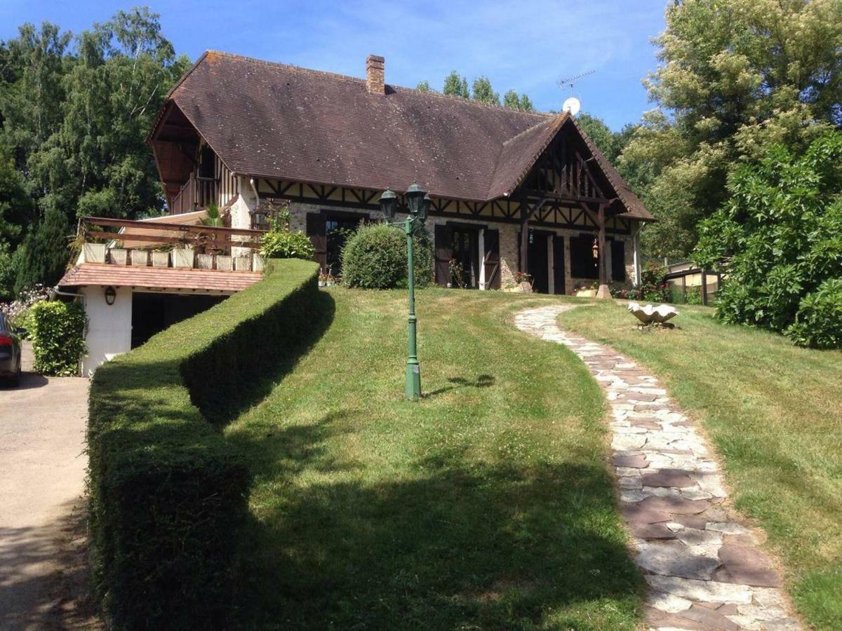 Maison Au Calme A La Campagne Saint-Pierre-de-Bailleul Luaran gambar